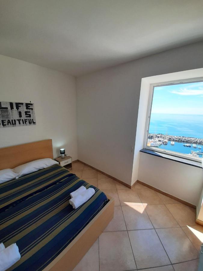 הוילה La Procidana House - Corricella Exlusive Terrace מראה חיצוני תמונה