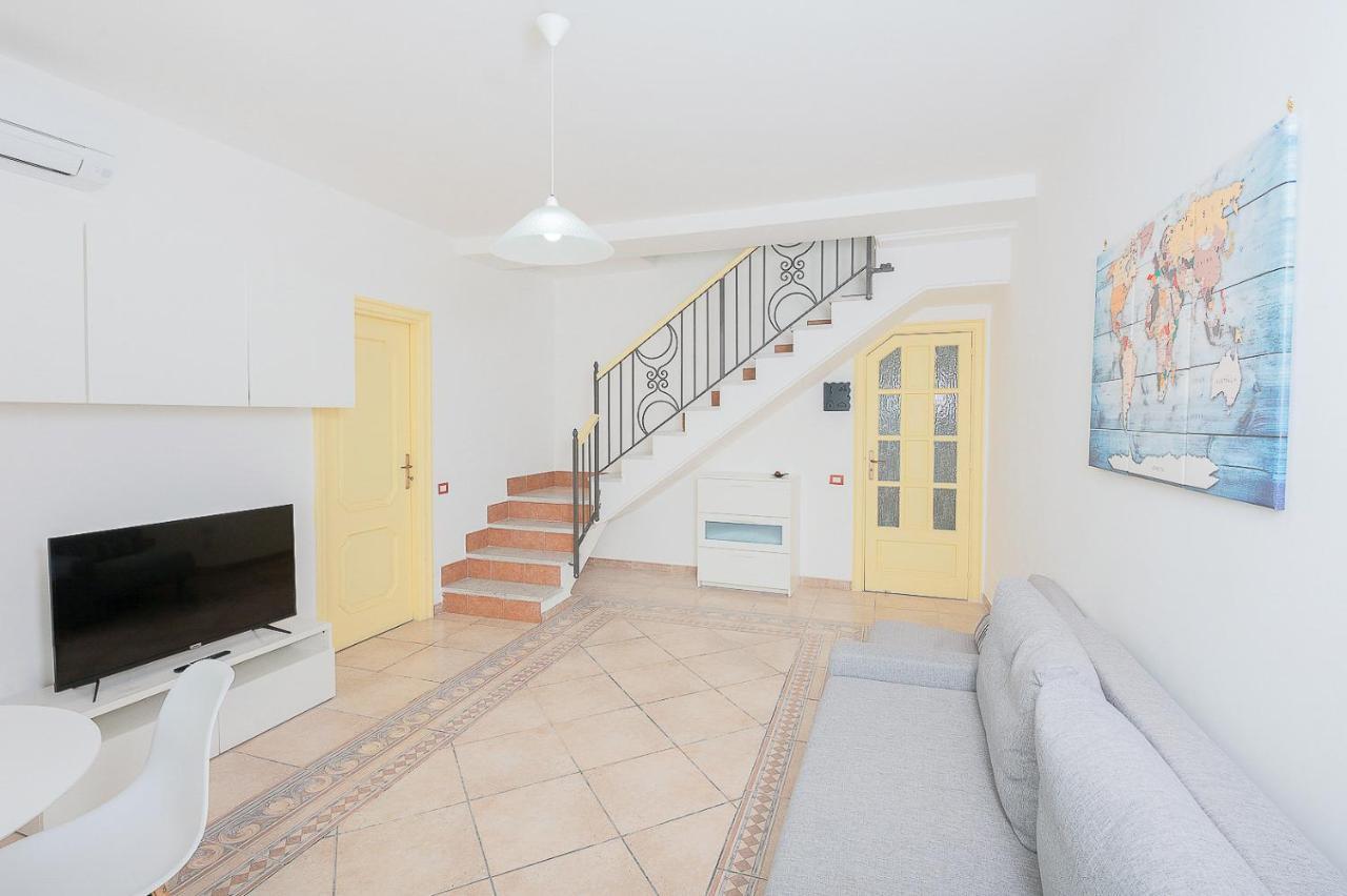 הוילה La Procidana House - Corricella Exlusive Terrace מראה חיצוני תמונה