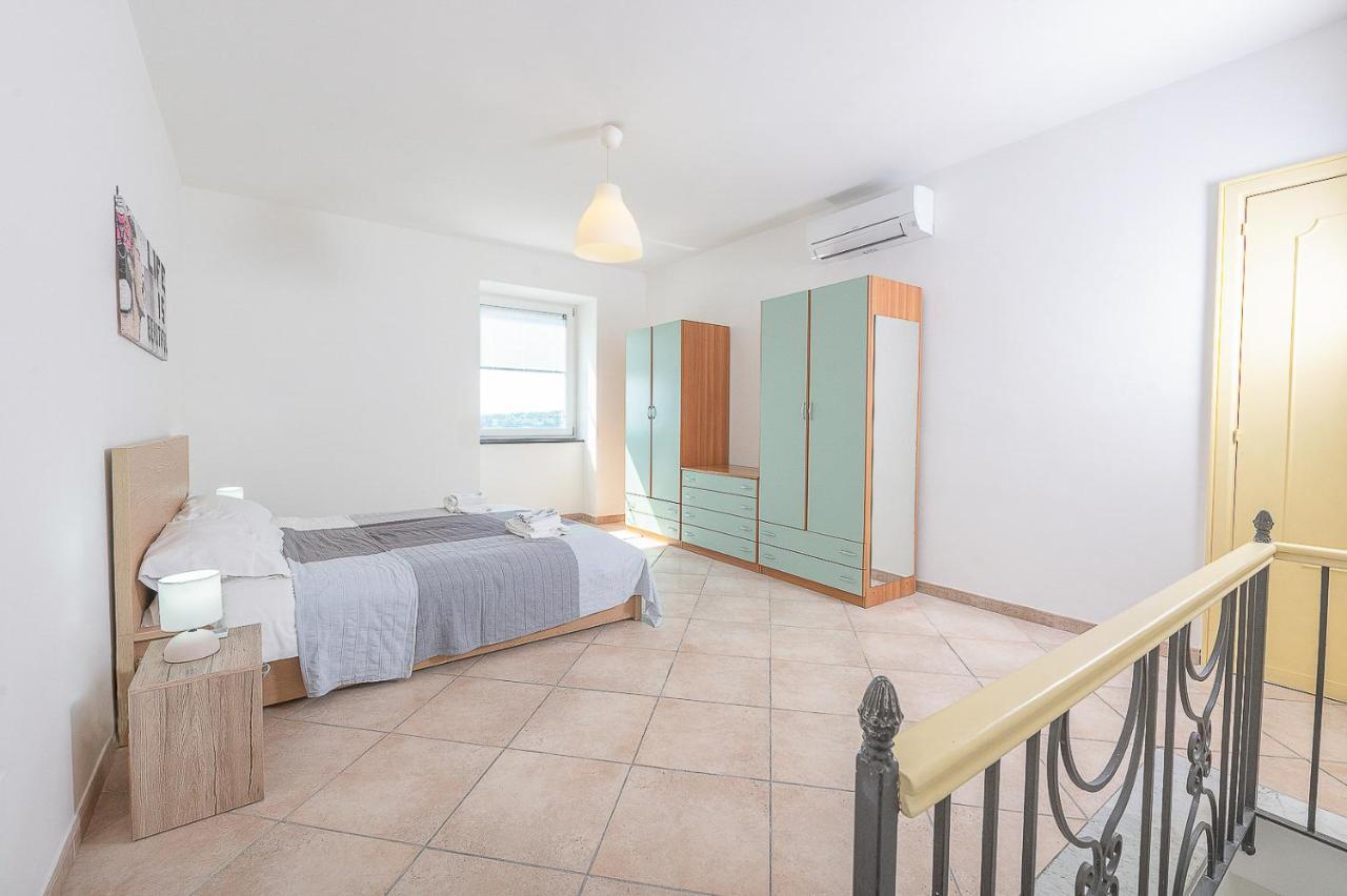 הוילה La Procidana House - Corricella Exlusive Terrace מראה חיצוני תמונה