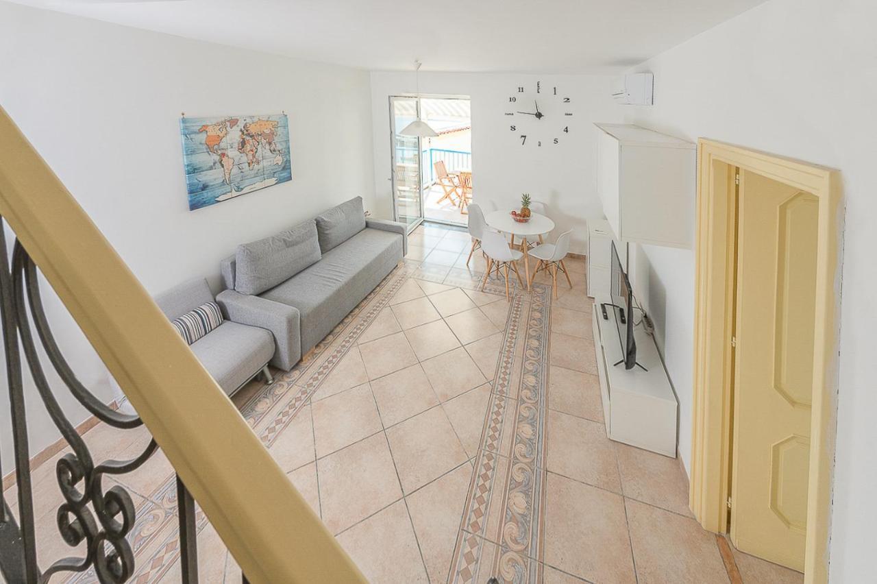 הוילה La Procidana House - Corricella Exlusive Terrace מראה חיצוני תמונה